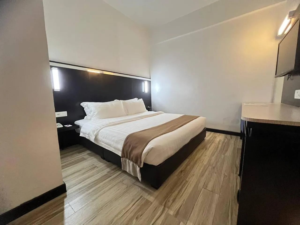 Dreamtel Kota Kinabalu Hotel